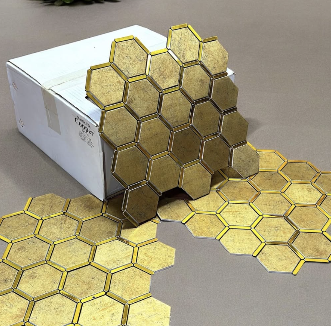 თვითწებვადი დეკორატიული კედლის სტიკერი; 26სმx29სმ (1-66)